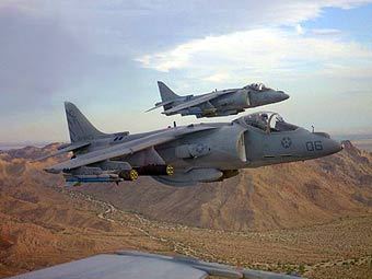  AV8-B Harrier II,     Boeing 