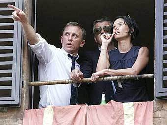     "Quantum of Solace".    worstpreviews.com
