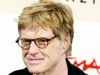  .  aceshowbiz.com