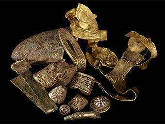    .    staffordshirehoard.org.uk